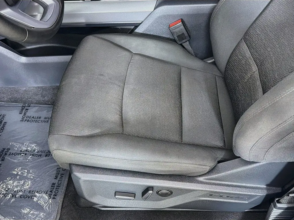 2025 Ford F-150 - $41,299