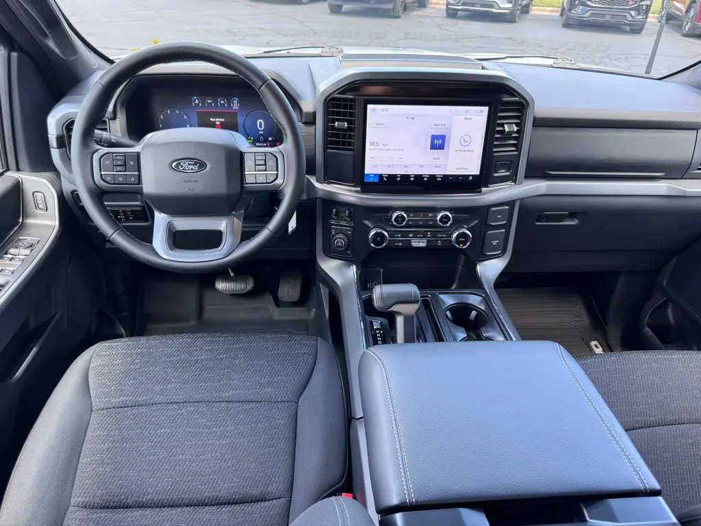2025 Ford F-150 - $44,000