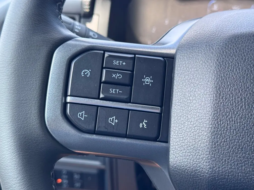2025 Ford F-150 - $44,000