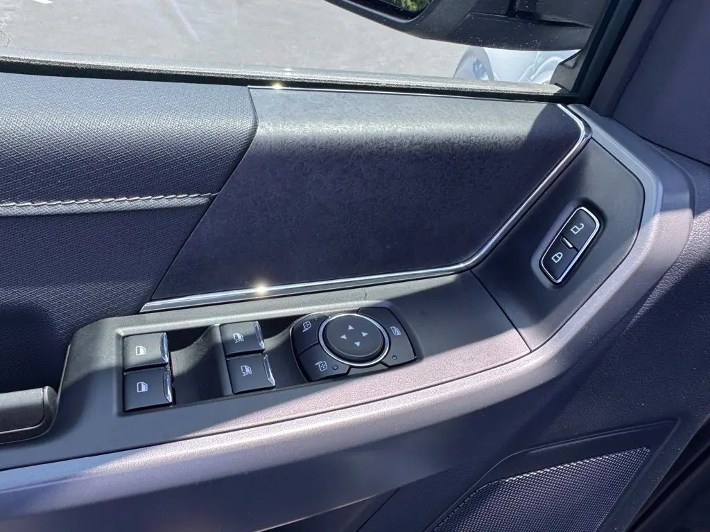 2025 Ford F-150 - $44,000