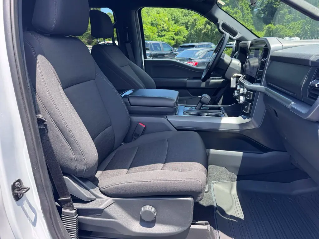 2025 Ford F-150 - $44,000