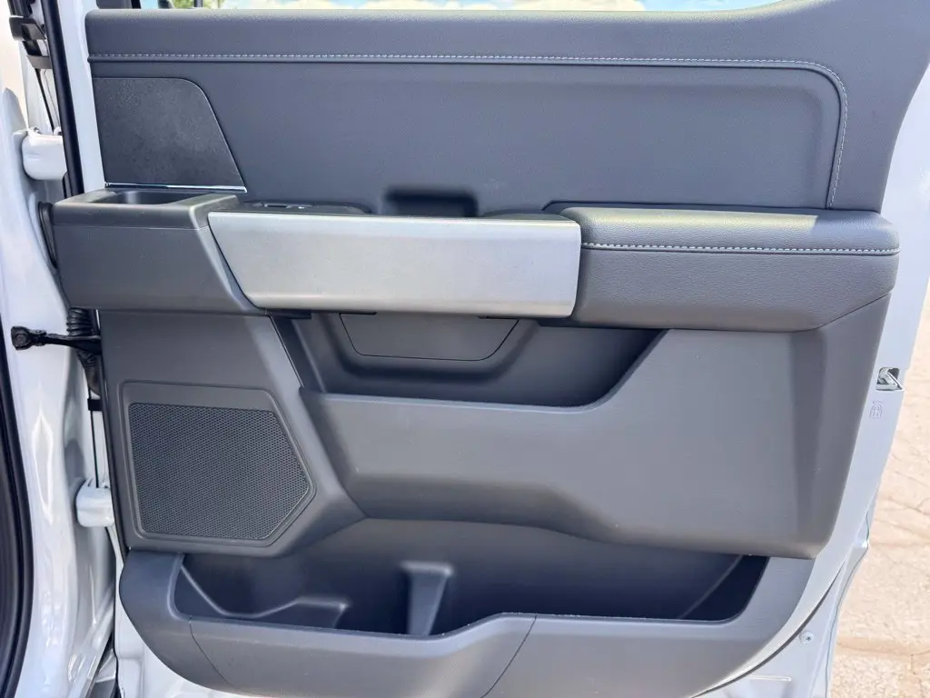 2025 Ford F-150 - $44,000