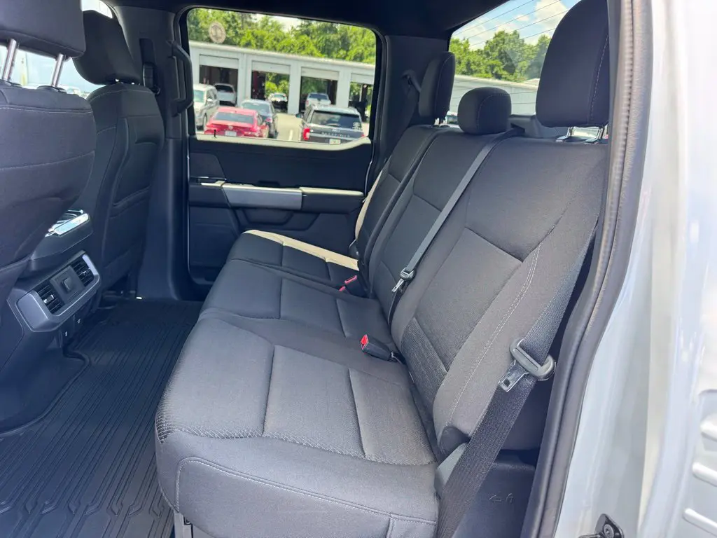 2025 Ford F-150 - $44,000