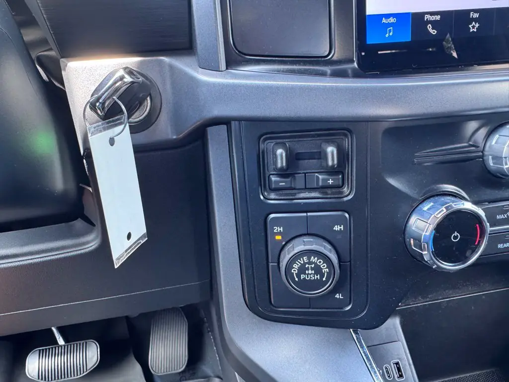 2025 Ford F-150 - $44,000