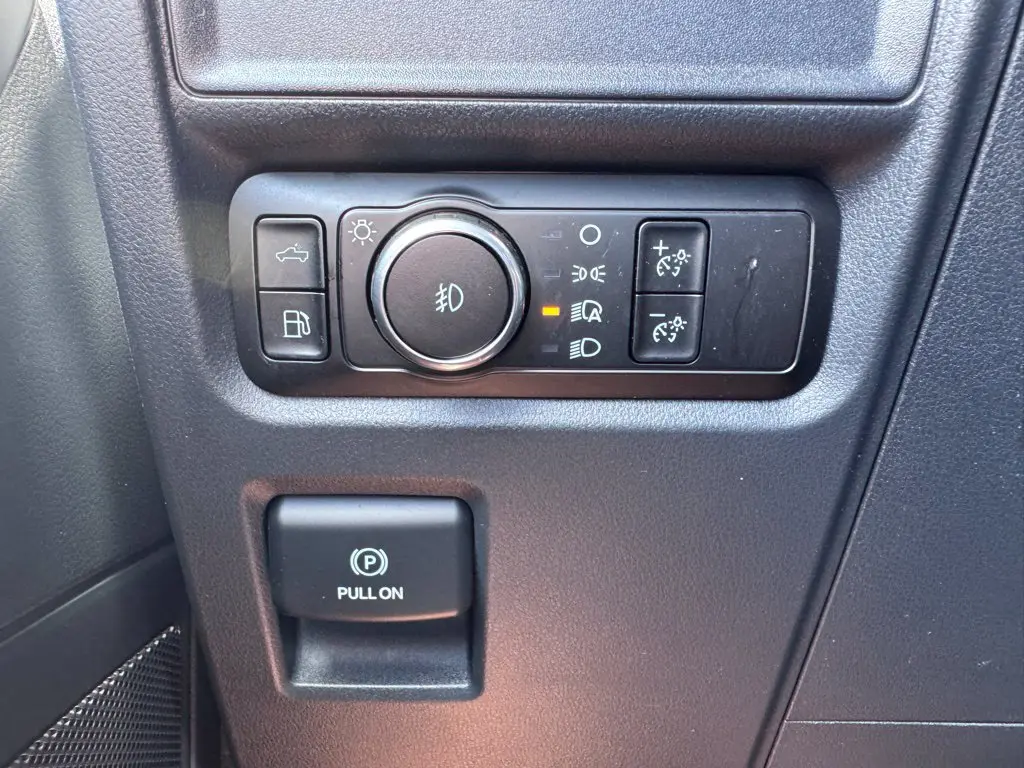 2025 Ford F-150 - $44,000