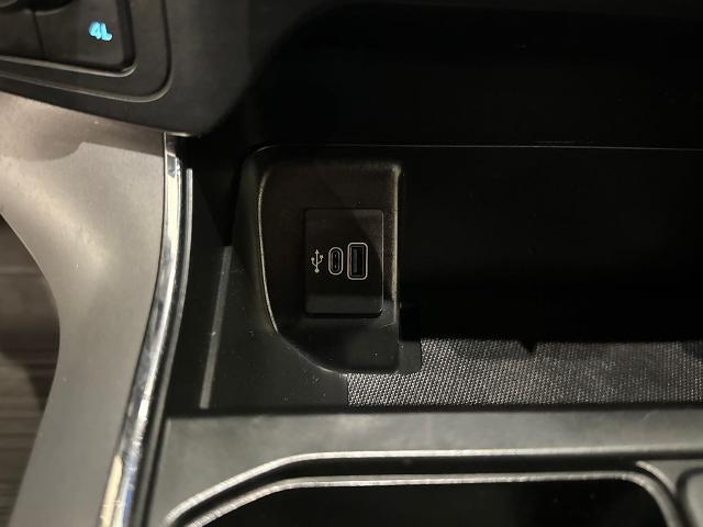 2025 Ford F-150 - $44,000