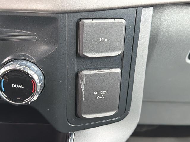 2025 Ford F-150 - $43,762