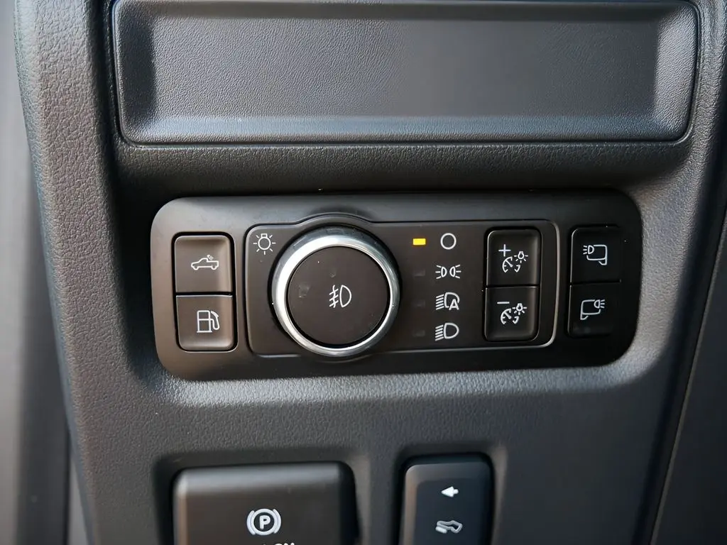 2025 Ford F-150 - $50,150