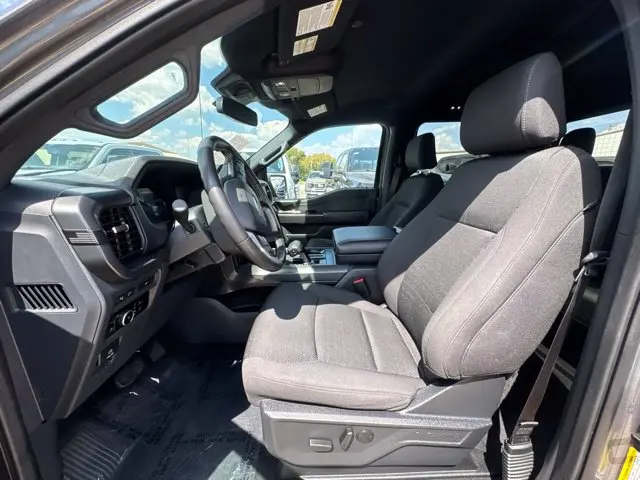 2024 Ford F-150 XLT — photo 1 of 12
