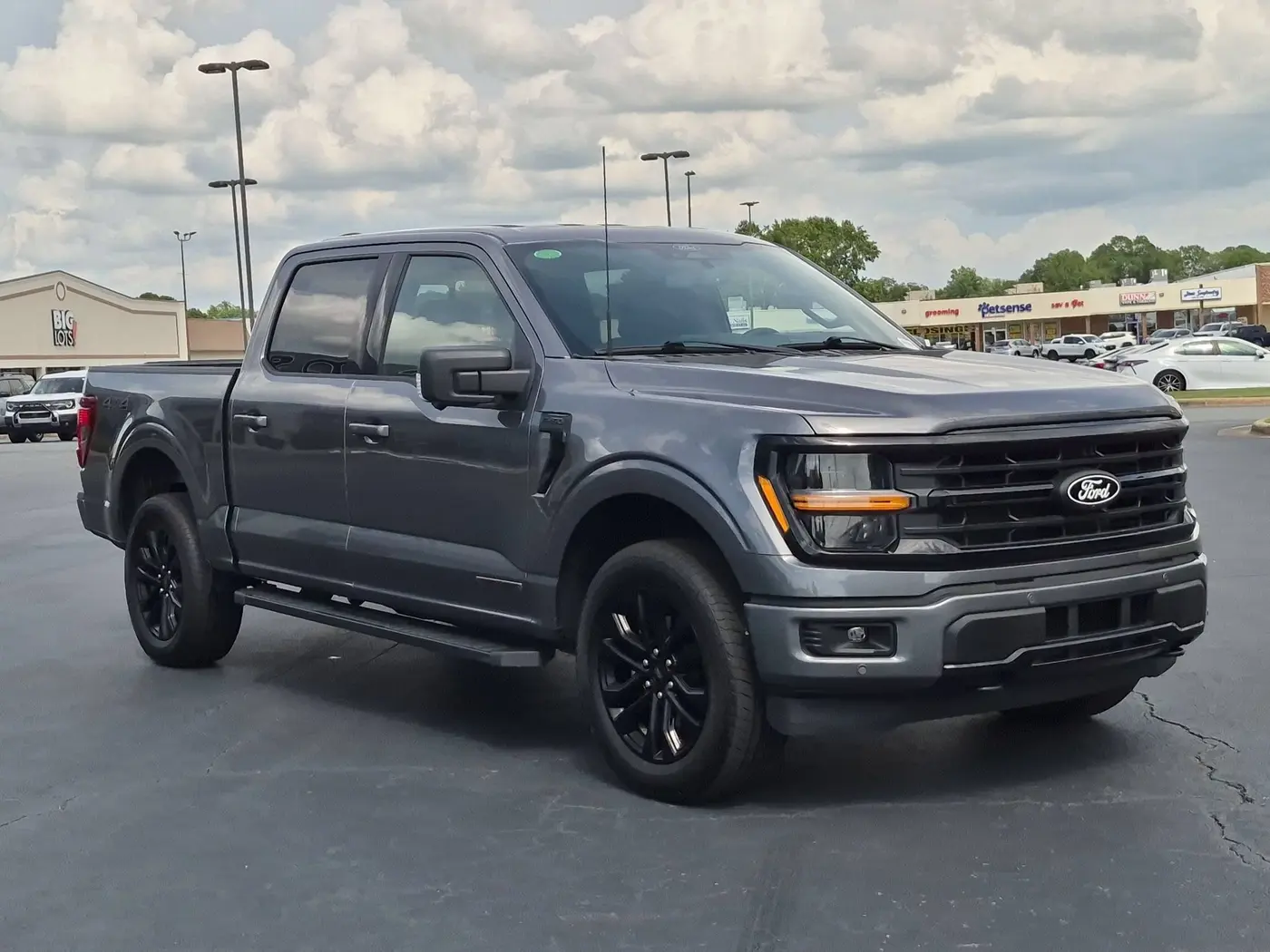 2024 Ford F-150 - $42,995