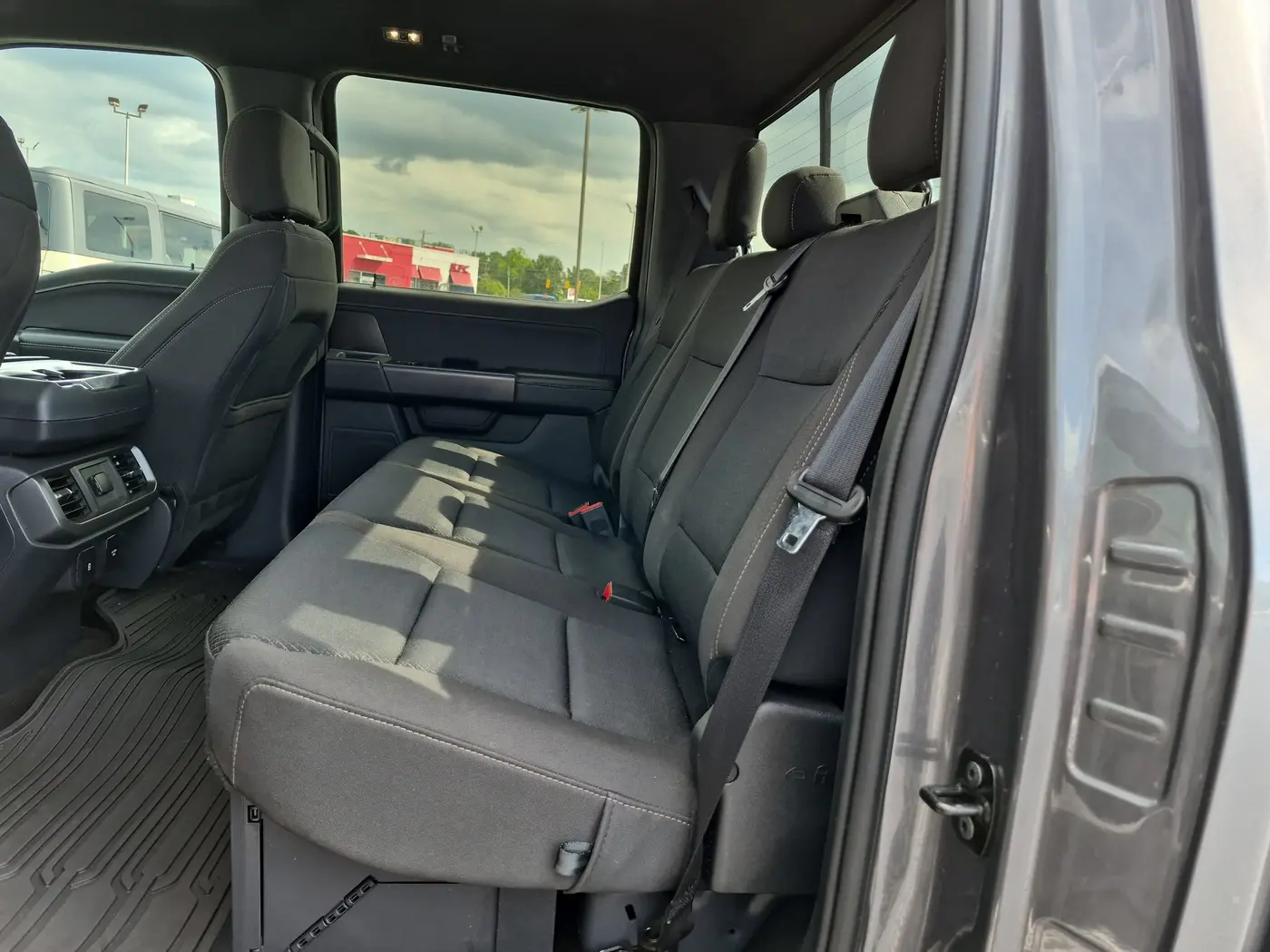 2024 Ford F-150 - $42,995