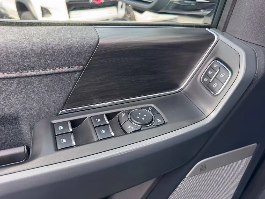 2025 Ford F-150 - $52,342