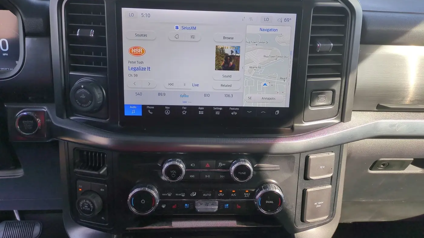 2025 Ford F-150 Lariat