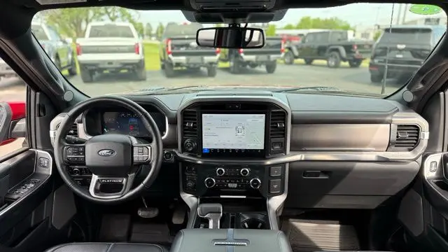 2025 Ford F-150 Platinum