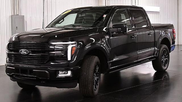 2025 Ford F-150 Platinum