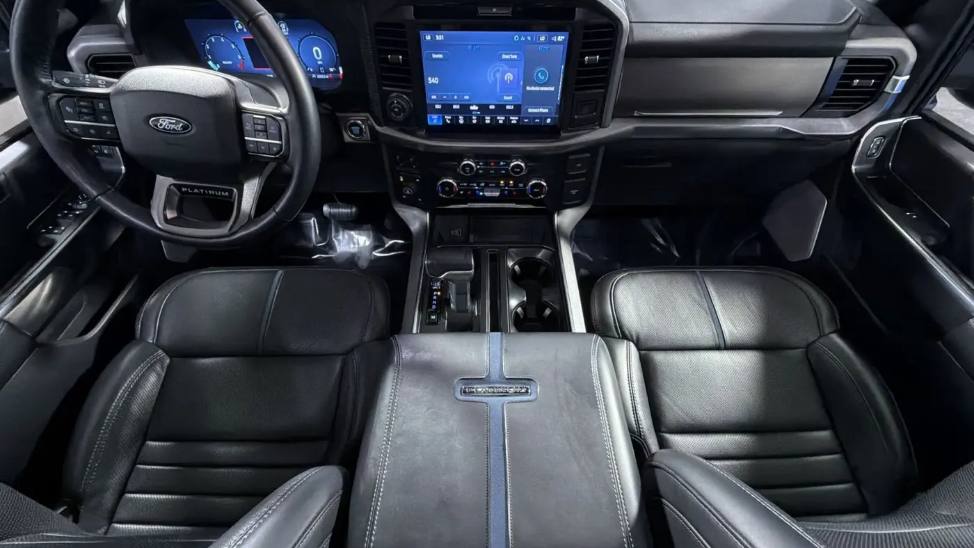 2025 Ford F-150 Platinum