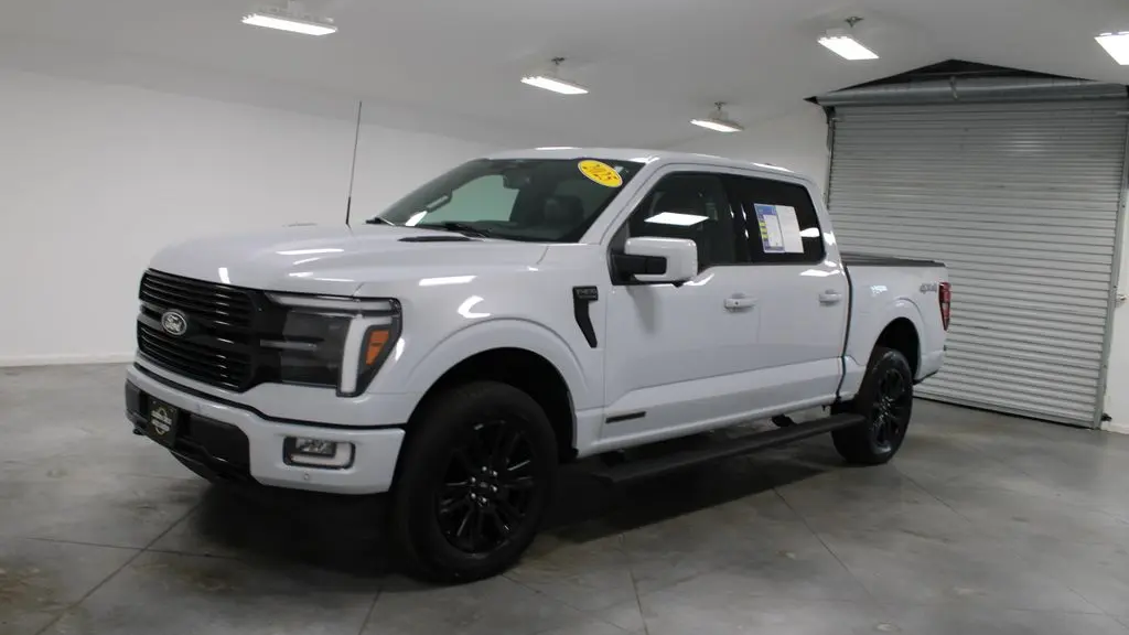 2025 Ford F-150 Platinum