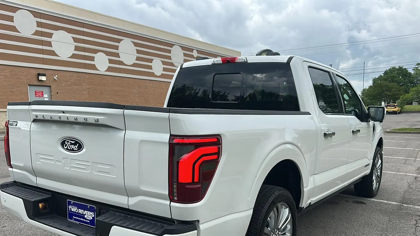 2025 Ford F-150 Platinum
