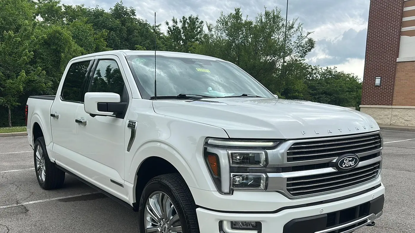 2025 Ford F-150 Platinum