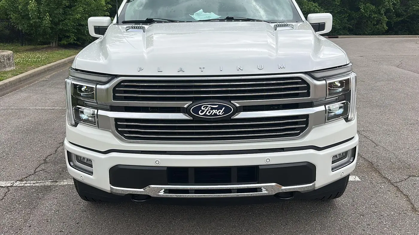2025 Ford F-150 Platinum