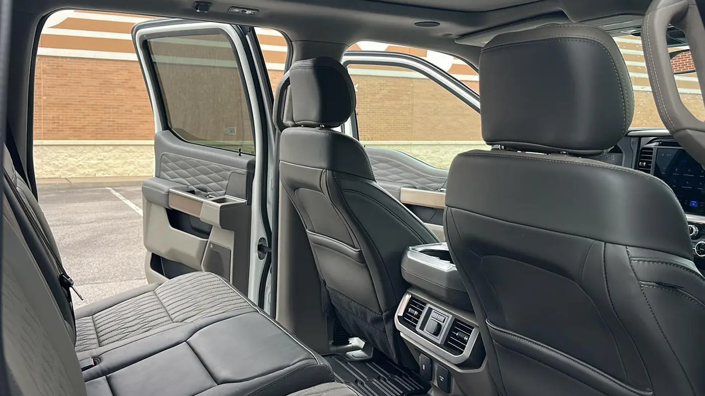 2025 Ford F-150 Platinum
