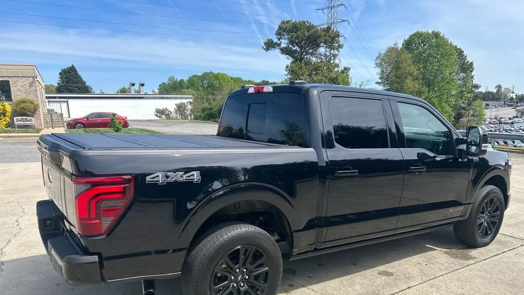 2025 Ford F-150 Platinum