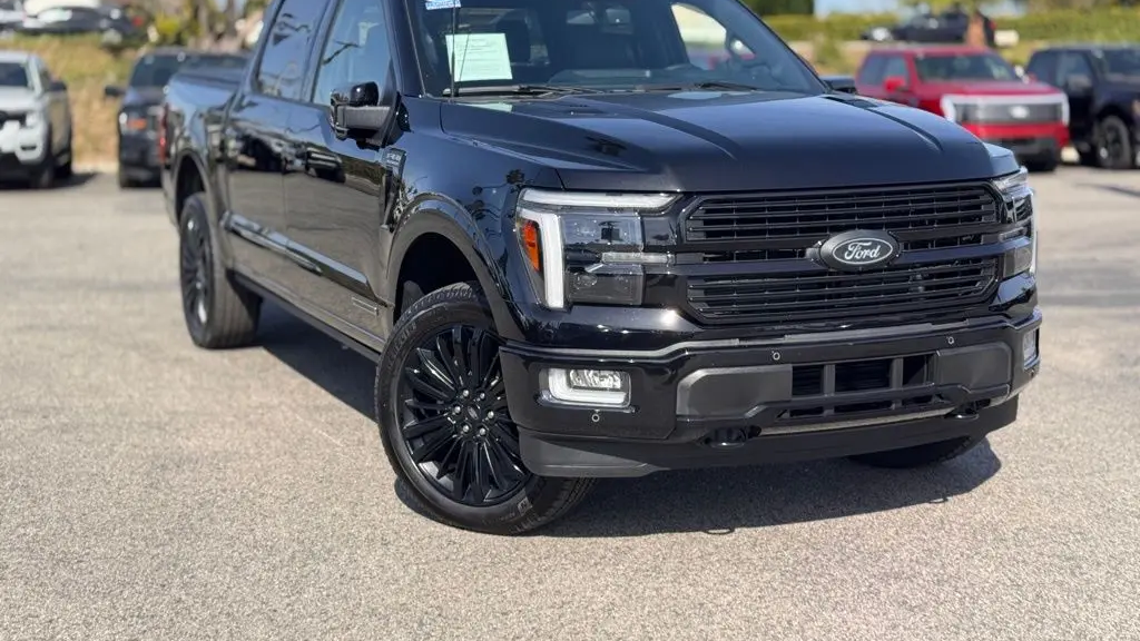 2025 Ford F-150 Platinum