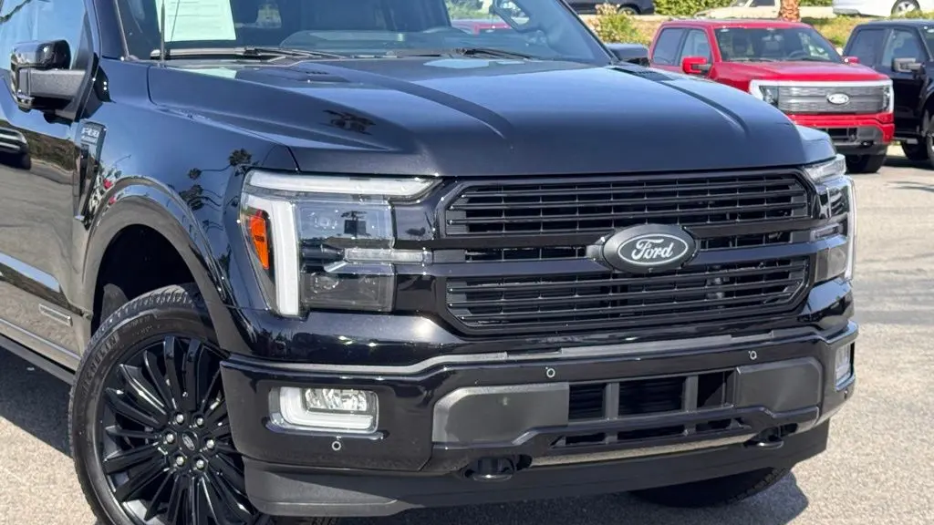 2025 Ford F-150 Platinum