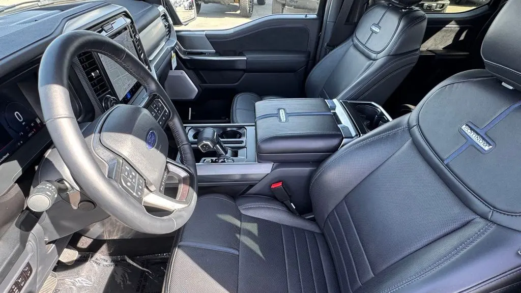 2025 Ford F-150 Platinum