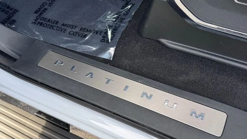 2025 Ford F-150 Platinum