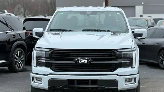 2025 Ford F-150 Platinum