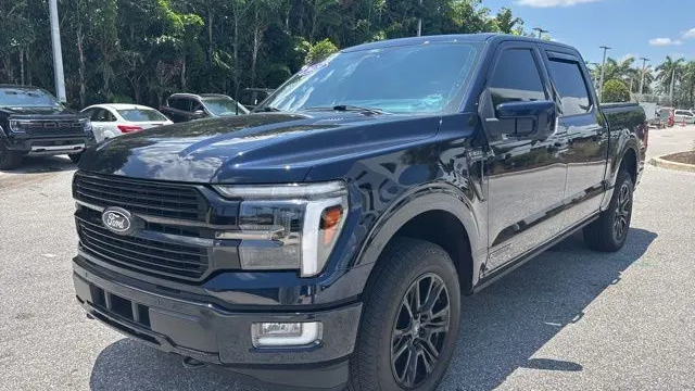 2025 Ford F-150 Platinum