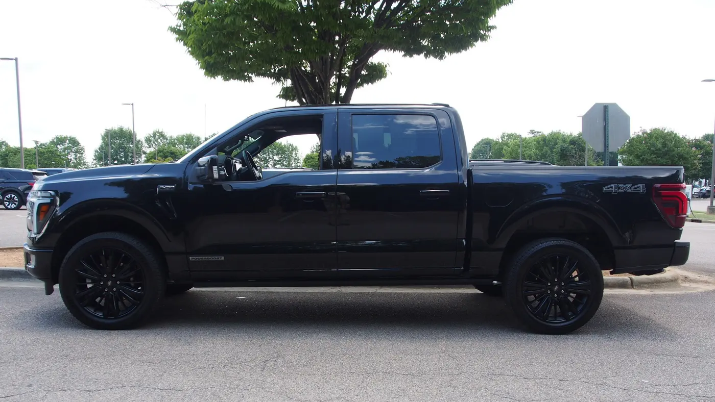 2025 Ford F-150 Platinum