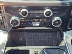 2025 F-150 Thumbnail 31