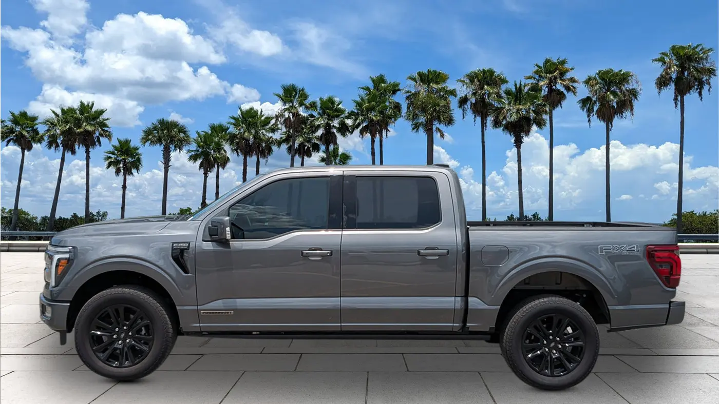 2025 Ford F-150 Platinum
