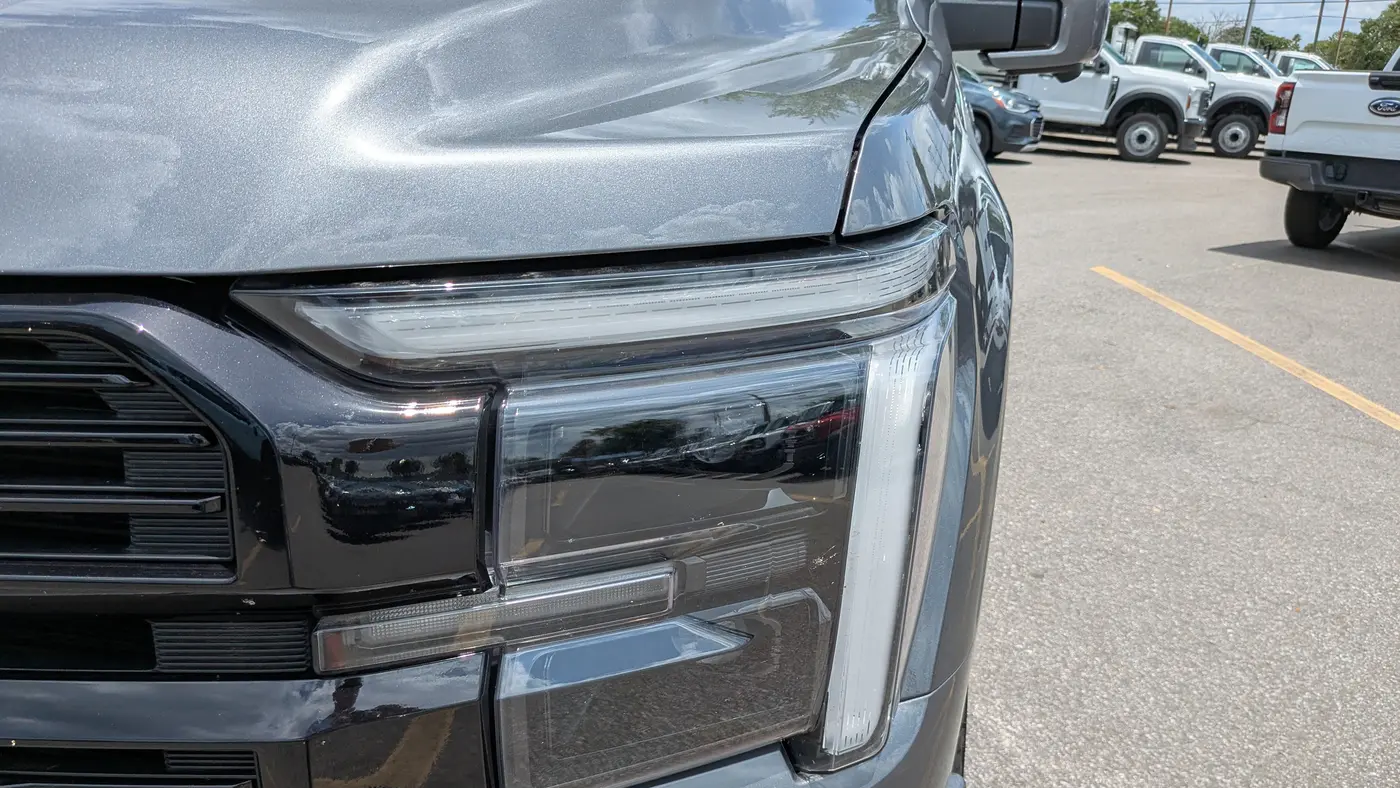 2025 Ford F-150 Platinum