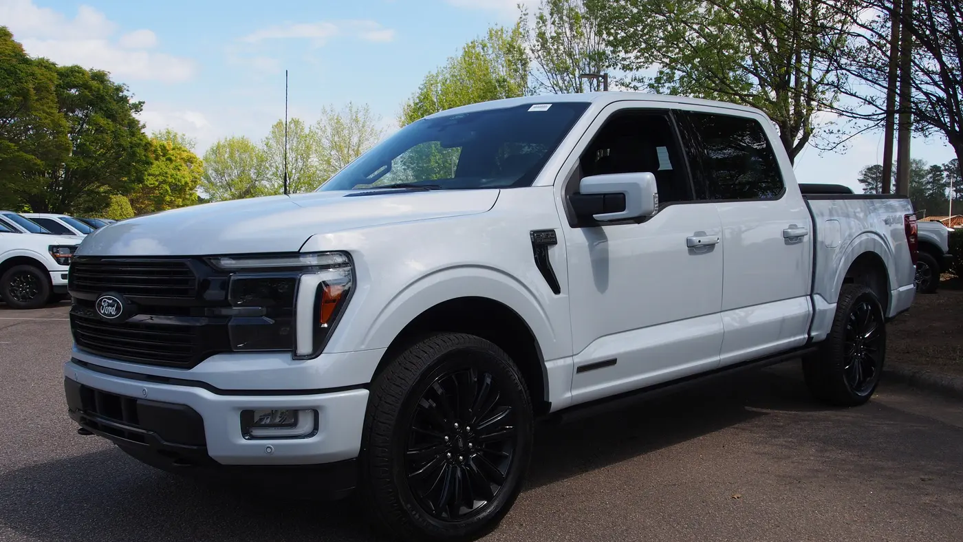 2025 Ford F-150 Platinum