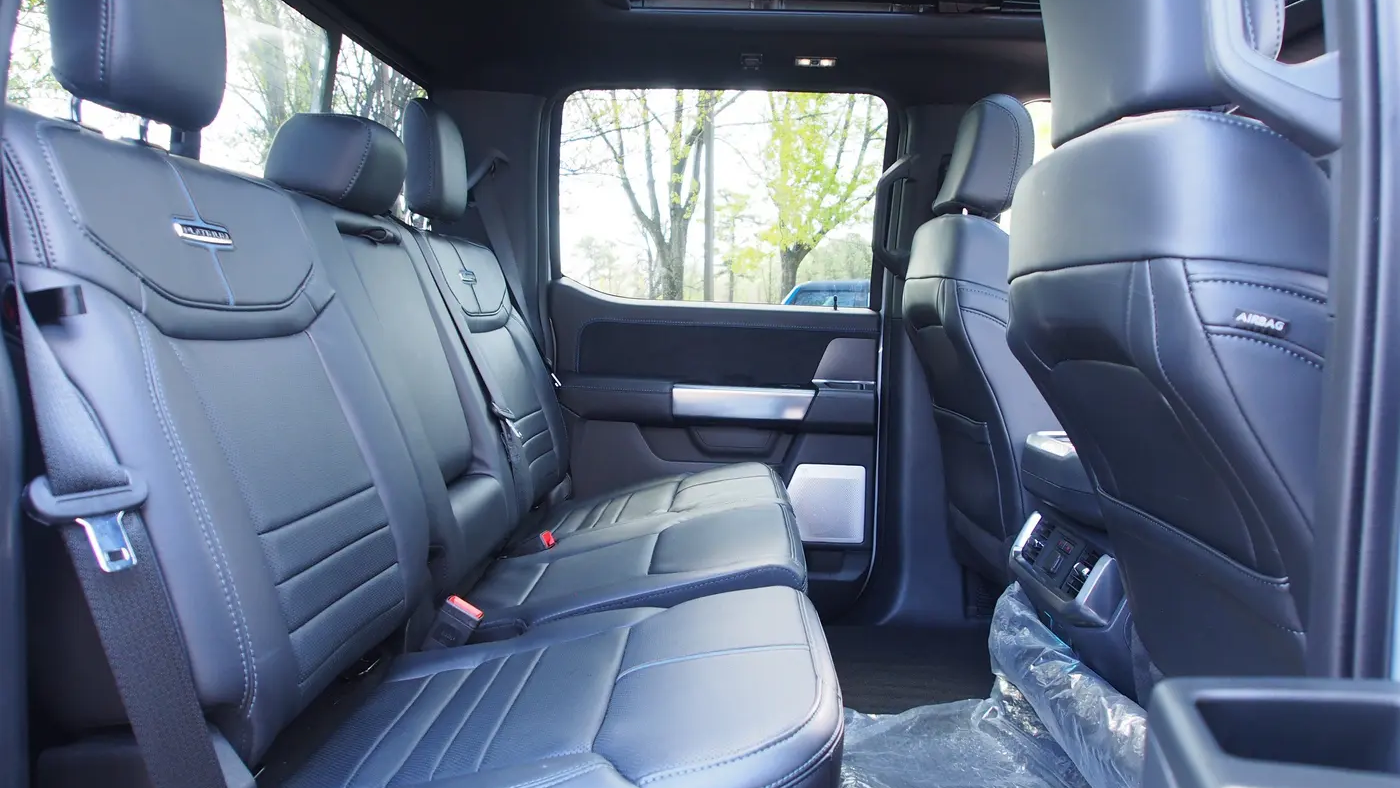 2025 Ford F-150 Platinum