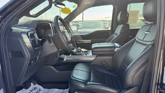 2025 Ford F-150 Platinum