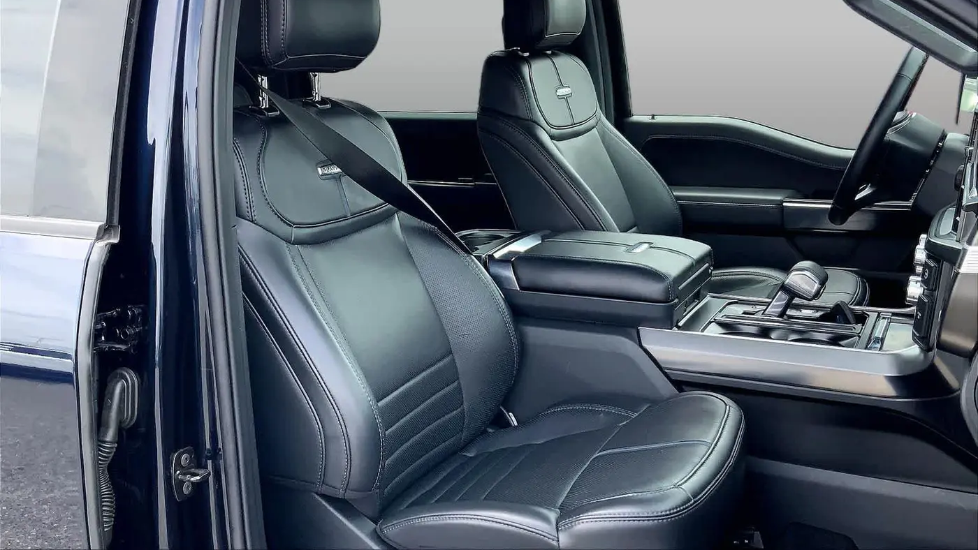 2025 Ford F-150 Platinum
