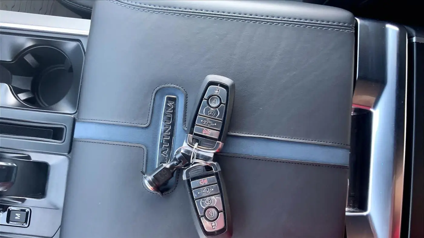 2025 Ford F-150 Platinum