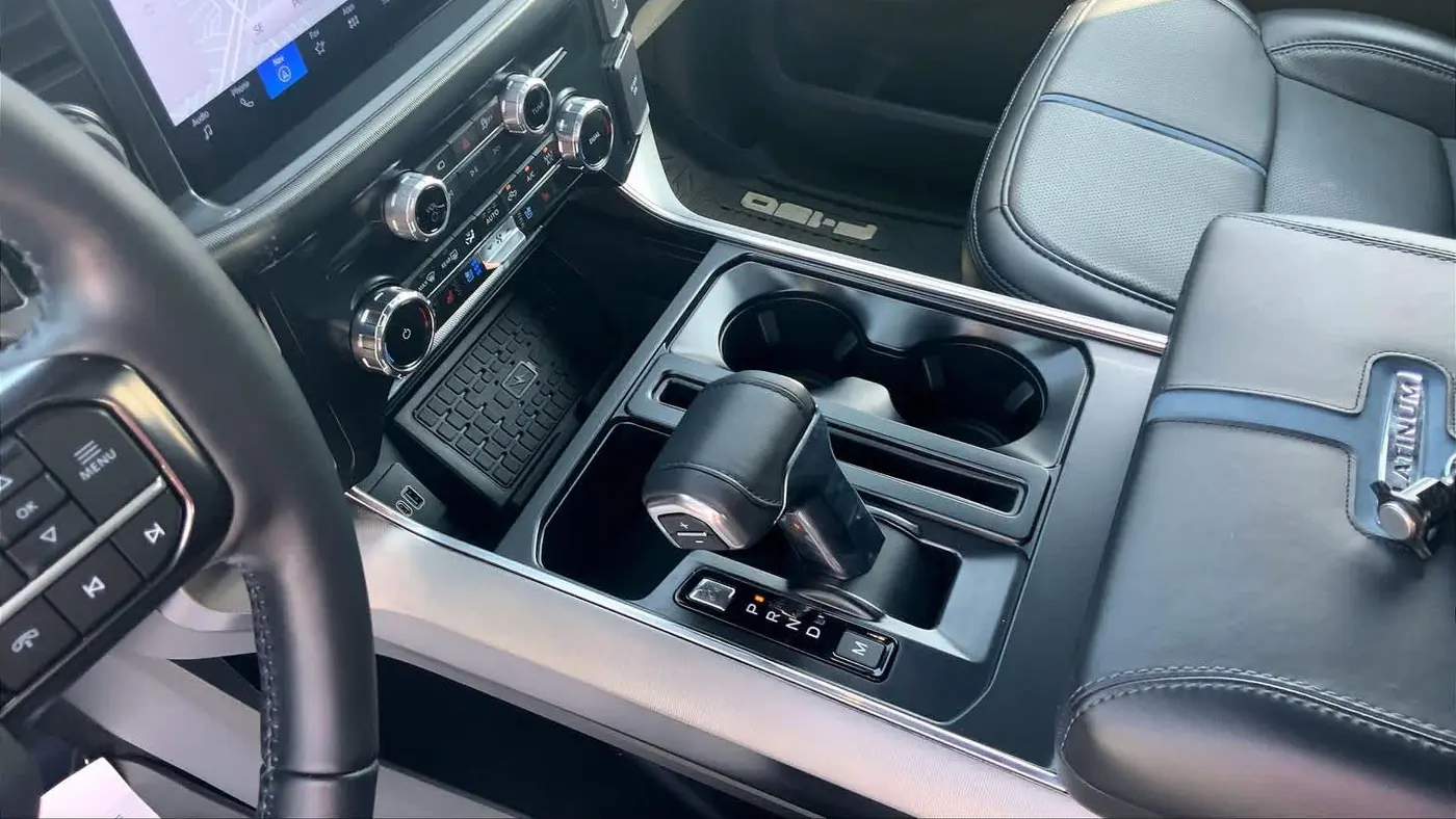 2025 Ford F-150 Platinum