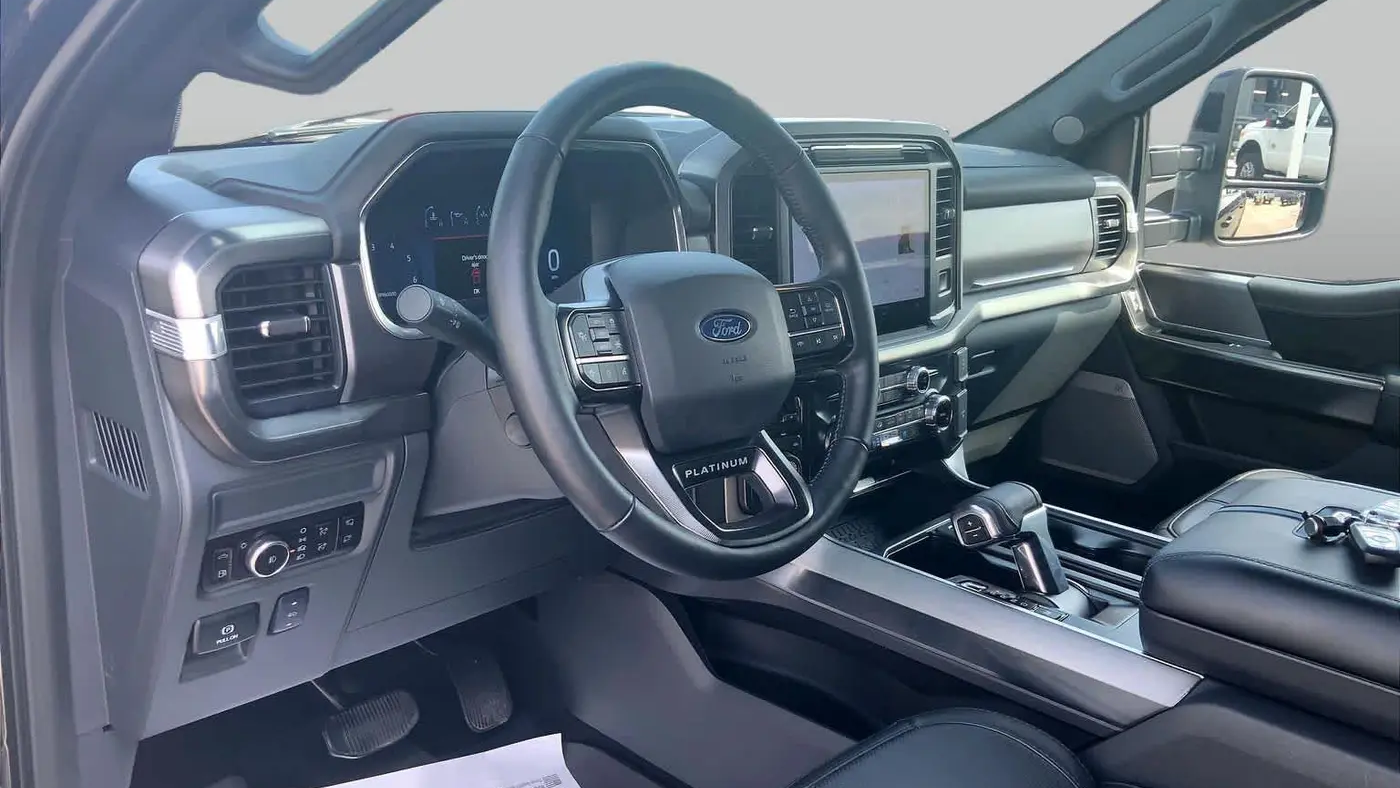 2025 Ford F-150 Platinum