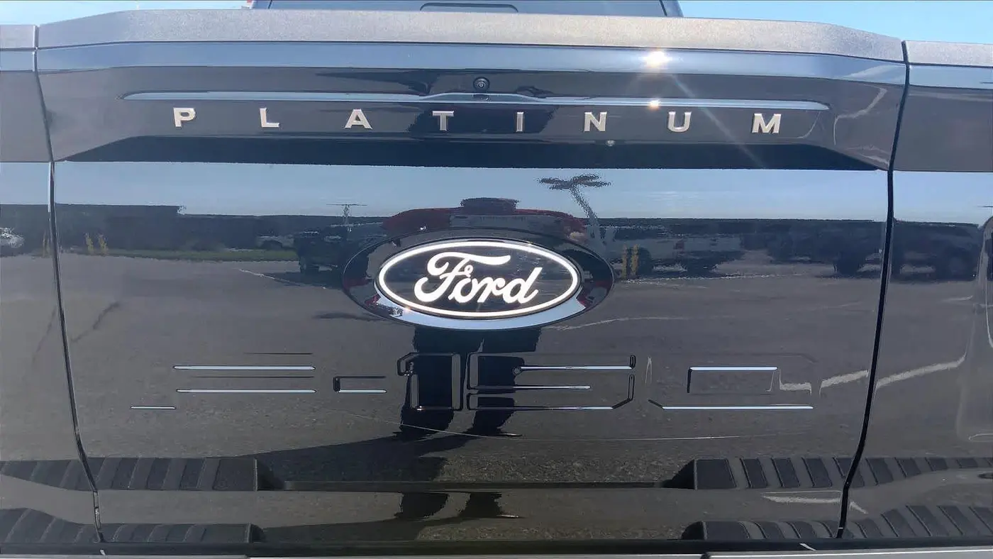 2025 Ford F-150 Platinum