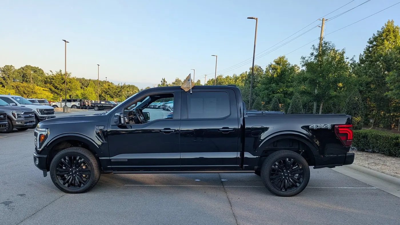 2025 Ford F-150 Platinum