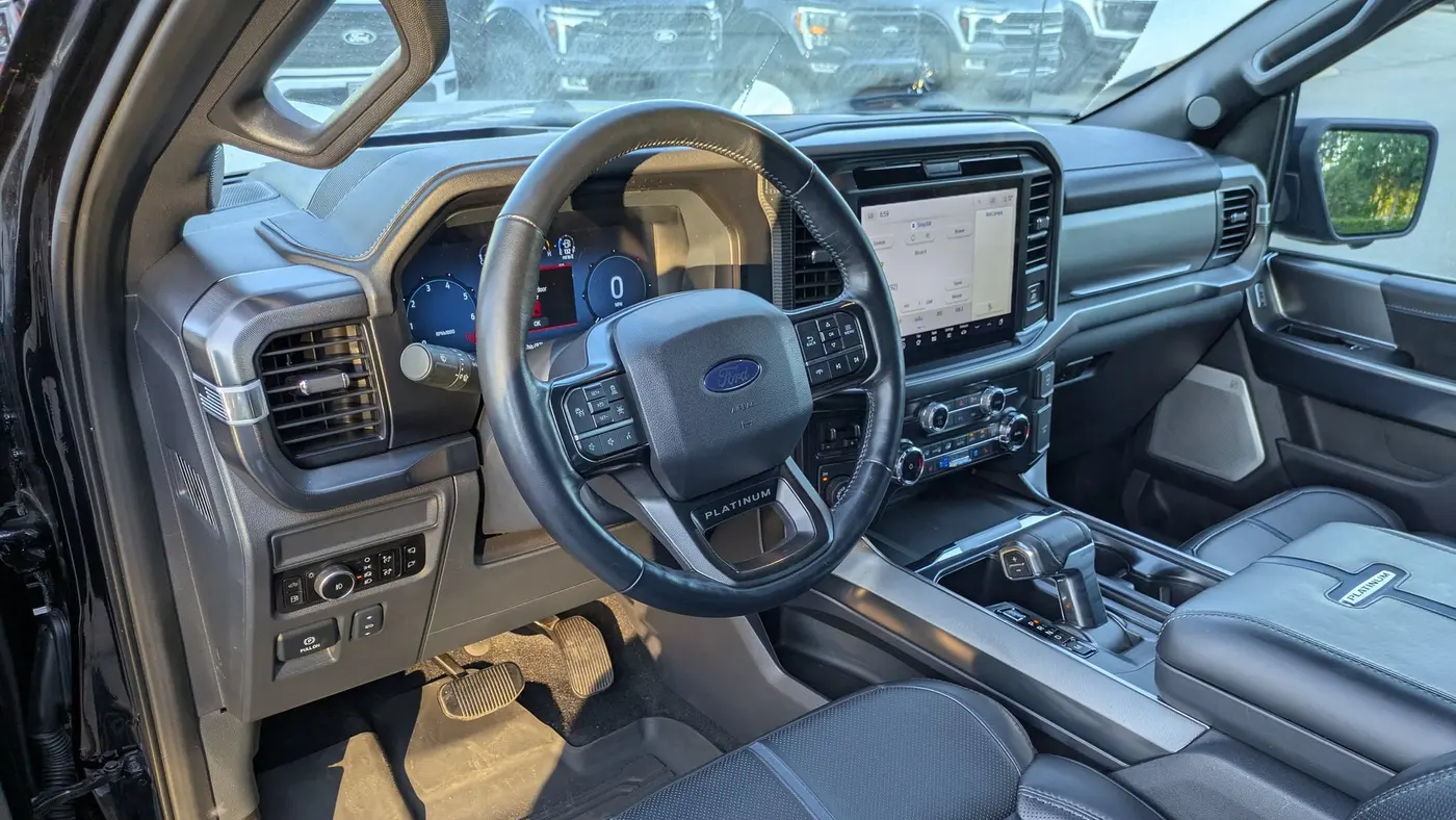 2025 Ford F-150 Platinum