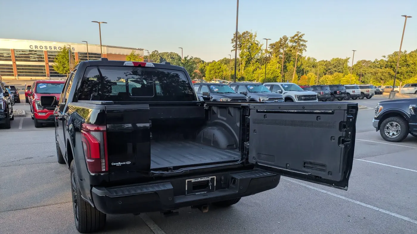 2025 Ford F-150 Platinum
