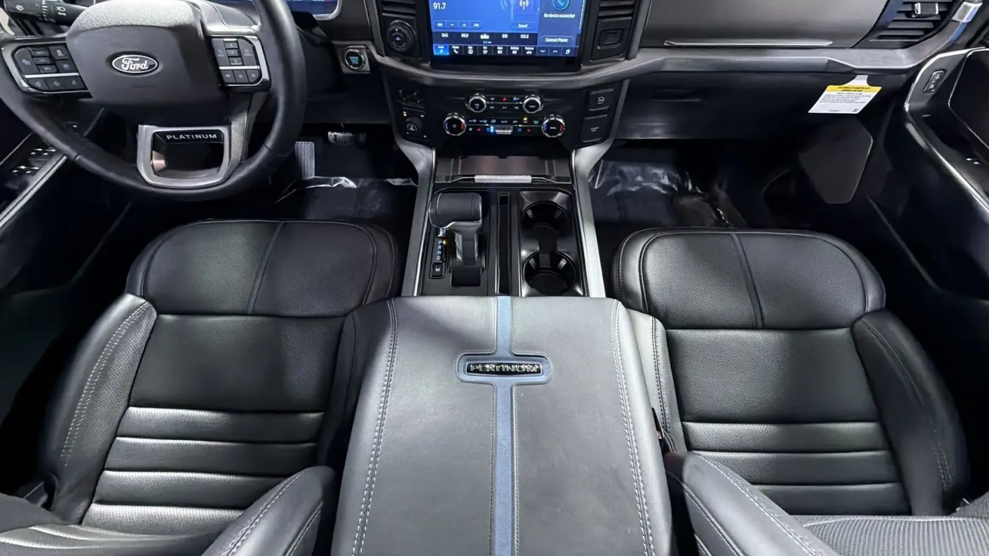 2025 Ford F-150 Platinum
