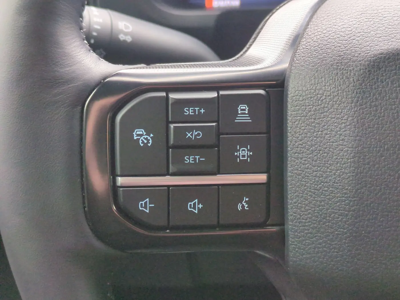 2025 Ford F-150 - $63,900