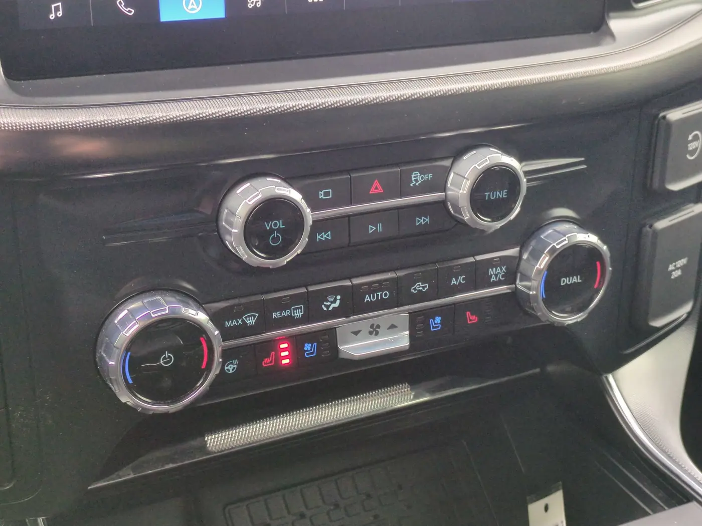 2025 Ford F-150 - $63,900
